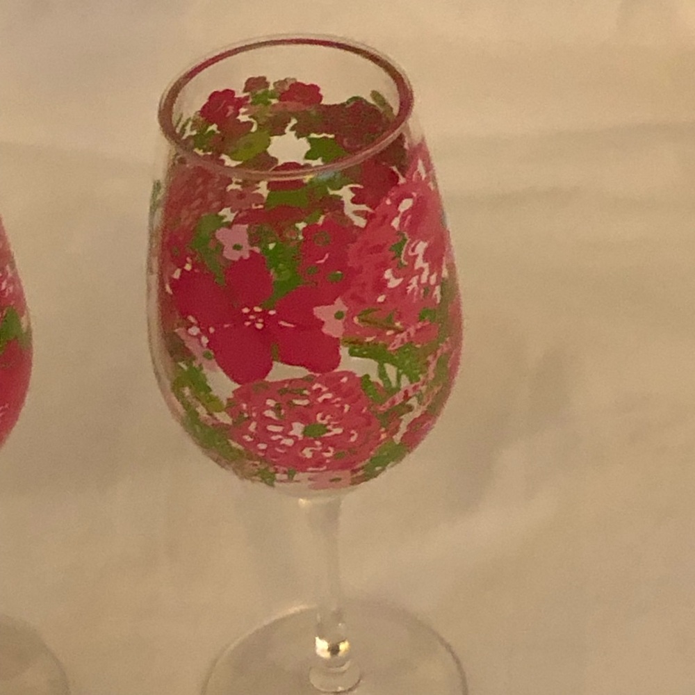 Lilly Pulitzer Acrylic Wine Glasses Set of Two Pink and Green Beach Pool Lake - Picture 2 of 6